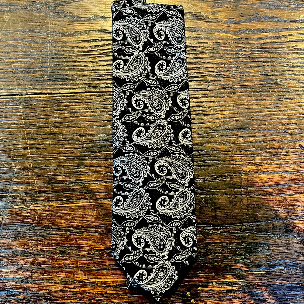 Steven Black Paisley Tie